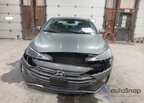 2019 Hyundai Elantra Value Edition z USA, uszkodzony, nr VIN 5NPD84LF1KH445063